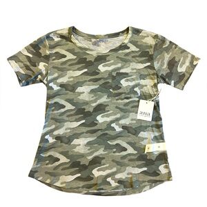 a.n.a Women’s Tee Shirt Size XS Camouflage Short Sleeve Round Neck (NWT)